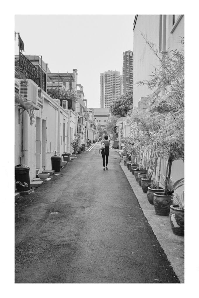 woman-street-alley