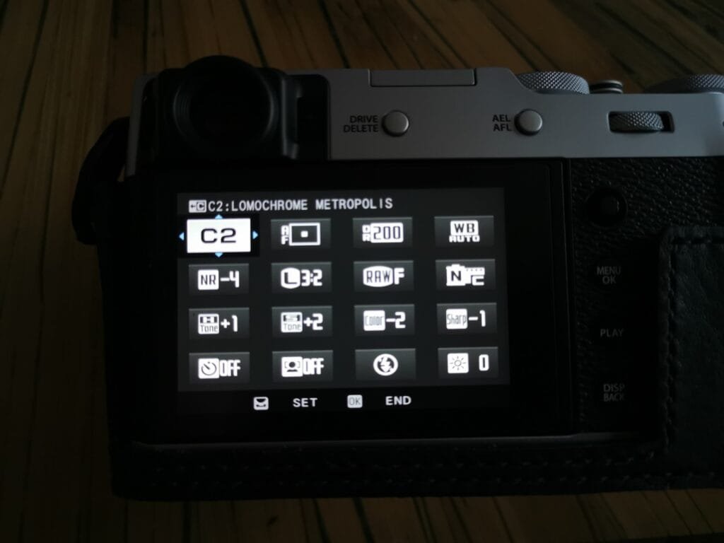 fujifile-x100v-back-screen